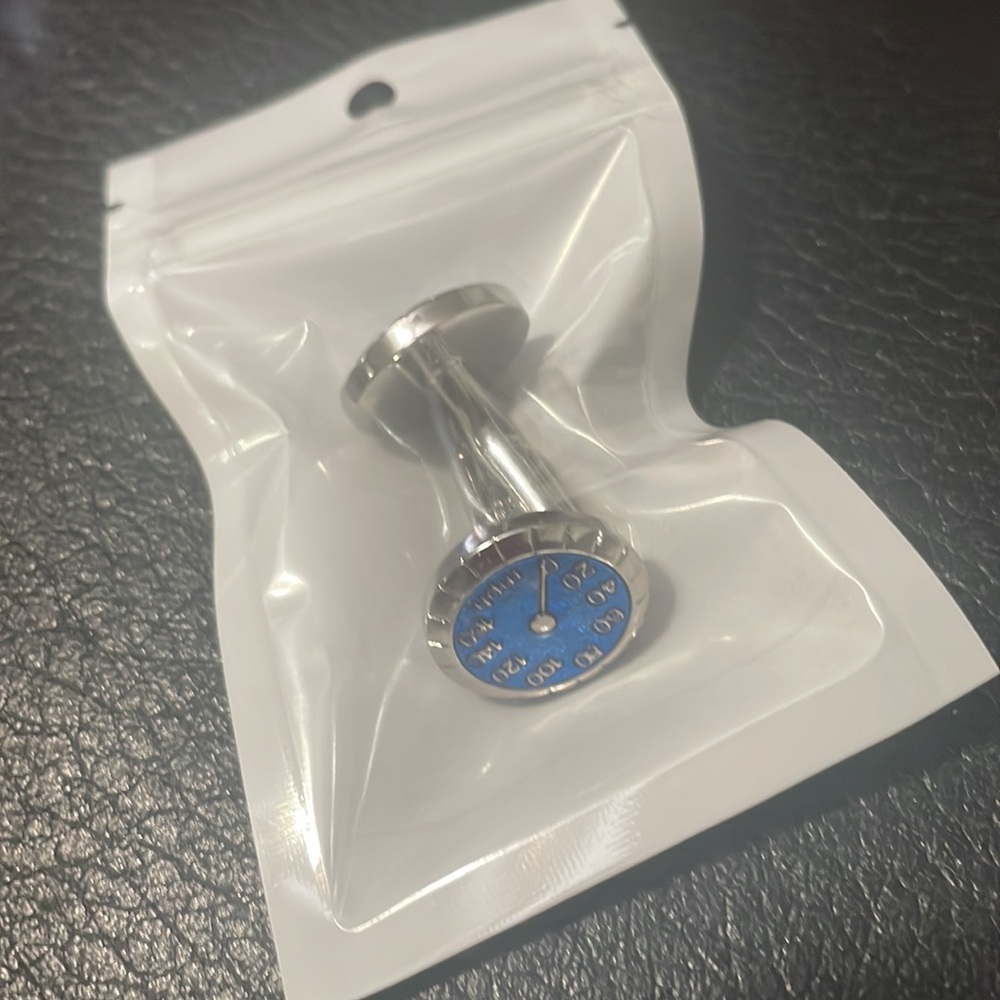 🏎 Speedometer Cufflinks - Picture 3 of 3